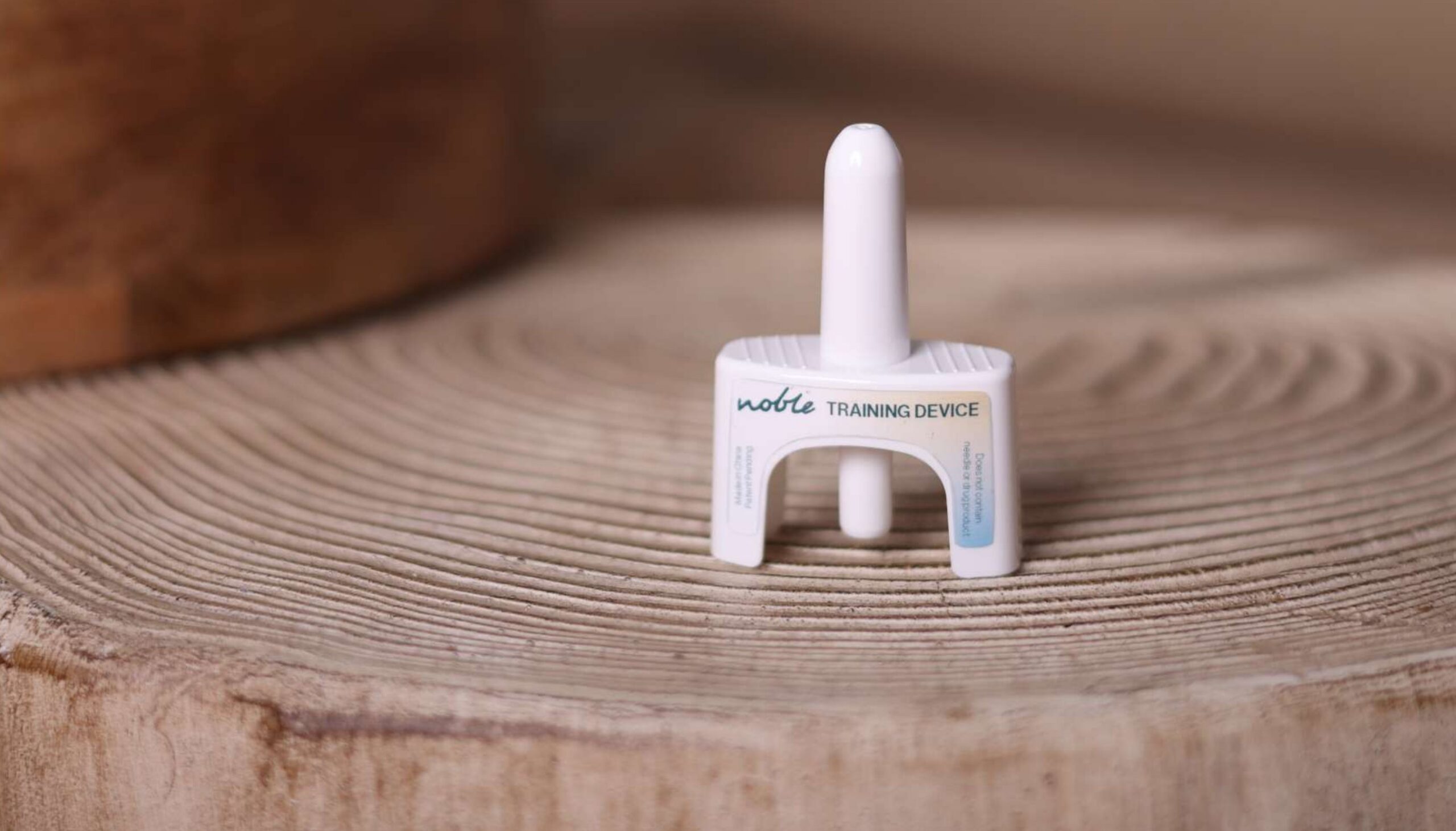 Noble nasal injector